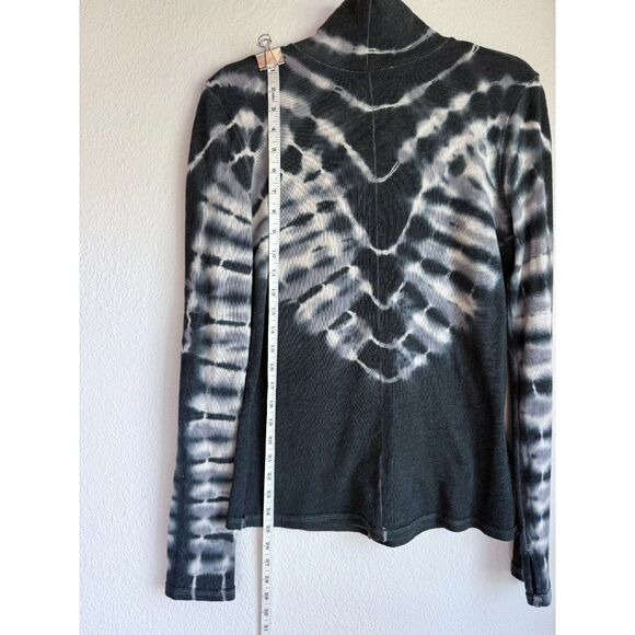 NWOT We the Free Psychedelic Mock Neck Tie Dye Long Sleeve Top in Black Gray M - Picture 8 of 15